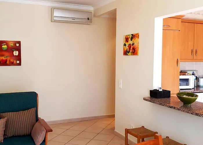 アパート Located - Fabulous Pool ! *