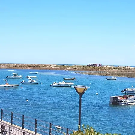 דירה Located - Fabulous Pool !